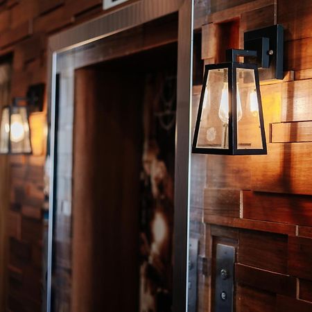 Wangs Hotel Gurney Drive Джорджтаун Экстерьер фото