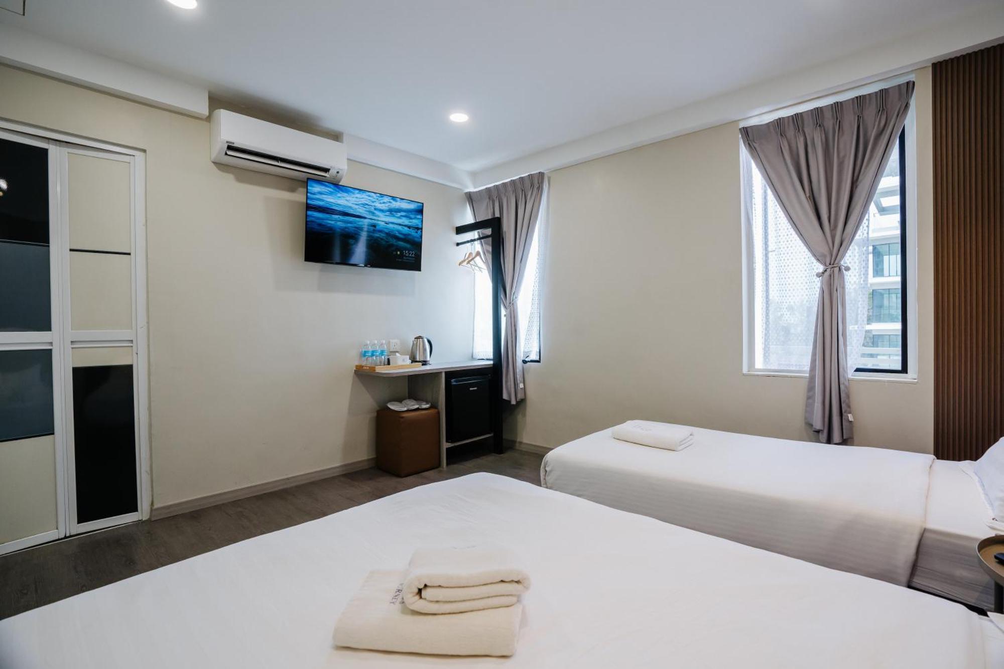 Wangs Hotel Gurney Drive Джорджтаун Экстерьер фото
